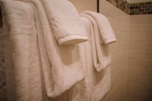 Bathroom 29 of 57